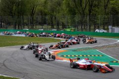 Monza (ITA), APR 22-24 2022 - Round one of Formula Regional European Championship by Alpine 2022 at Autodromo Nazionale di Monza. Start photo race 2. © 2022 Klaas Norg / Dutch Photo Agency.